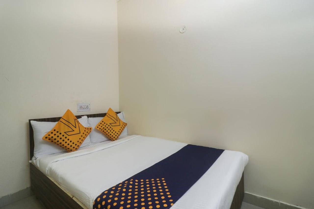 Spot On Negi Home Stay Dehradun Ngoại thất bức ảnh