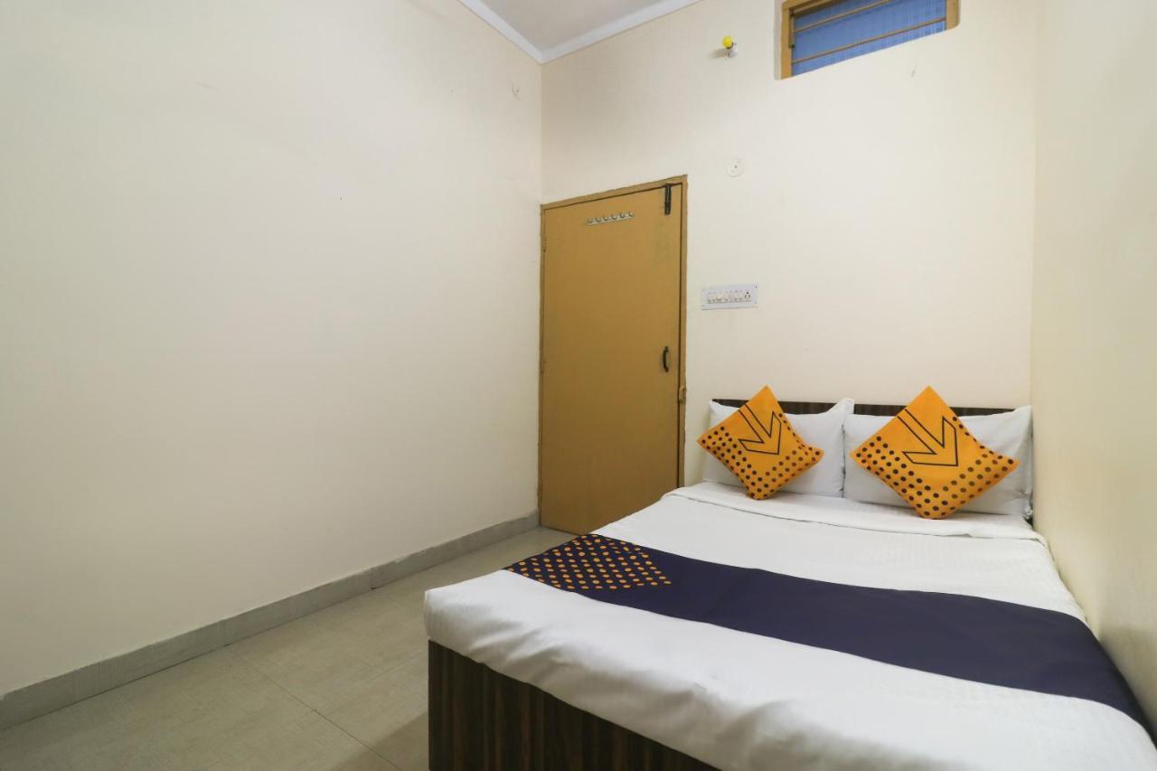 Spot On Negi Home Stay Dehradun Ngoại thất bức ảnh